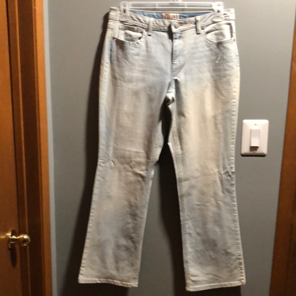 BRAND NEW WOMAN LEI JEAN STYLE LONG SIZE 13R! NEW IT HAS THE PLASIC TAB ON IT!